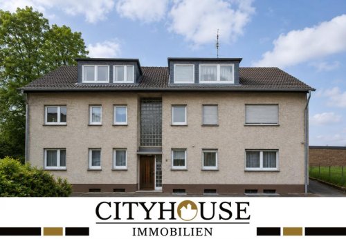 Köln Hausangebote CITYHOUSE: Solide vermietetes Mehrfamilienhaus mit XXL Grundstück Balkonen, Garagen, Stellplätzen, Haus kaufen