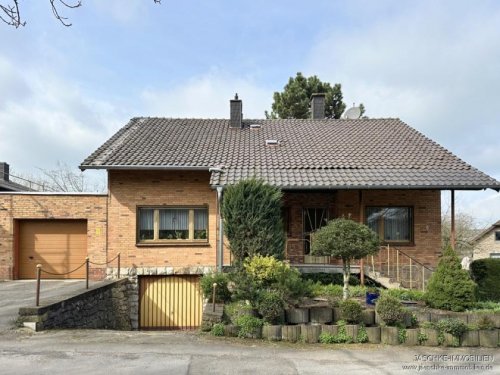 Stolberg Immobilienportal JÄSCHKE - Geräumiges Einfamilienhaus mit Potenzial in Gressenich Haus kaufen