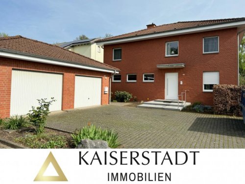 Alsdorf (Kreis Aachen) Immobilien Traumhafte Stadtvilla mit Einliegerwohnung und Doppelgarage in innenstadtnaher Lage von Alsdorf Haus kaufen