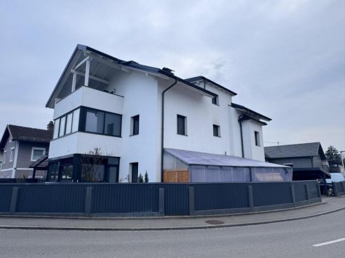 Braunau am Inn Immobilien Charmantes Mehrfamilienhaus mit 3 Einheiten - Top Zustand ! Haus kaufen