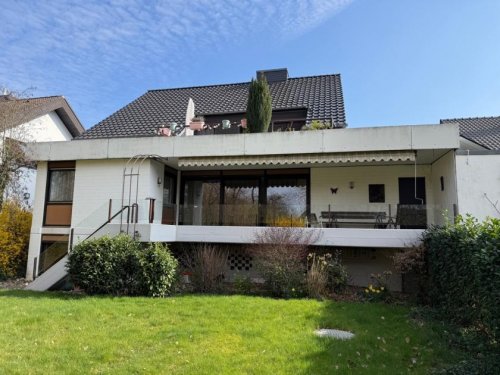 St. Augustin Immobilien Inserate SANKT AUGUSTIN-NIEDERBERG, freist. 1-2 Fam. Haus, 6-7 Zi., ca. 330 m² WNfl. Vollkeller, 625 m² GrSt Haus kaufen