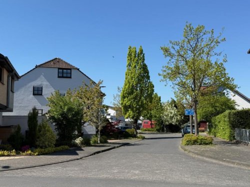 St. Augustin Teure Wohnungen SANKT AUGUSTIN schöne 3 Zi. EG-Whg. 92 m² Wfl. in ruhiger zentr. Lage, Terrasse, Garten, Aufzug, TG Wohnung kaufen