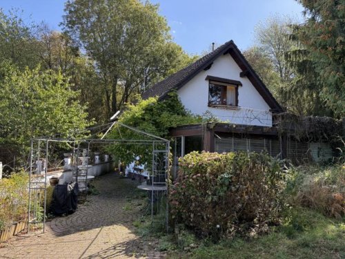 Troisdorf Immobilien TROISDORF KRIEGSDORF freist. Einfam. Haus mit ca. 110 m² Wfl., Wintergarten, Garage, 659 m² GrSt. Haus kaufen