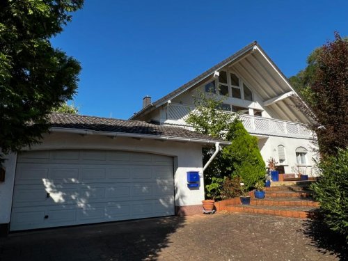 Bad Sobernheim Immobilienportal Top-Gelegenheit! Großzügiges Einfamilienhaus mit Doppelgarage in Bad Sobernheim zu verkaufen. Haus kaufen
