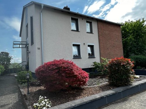 Hüffelsheim Immobilien Top-Gelegenheit! Einfamilienhaus mit unverbaubarem Blick und Garten in Hüffelsheim zu verkaufen. Haus kaufen