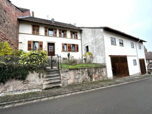 Hundsbach Immobilienportal PREISREDUZIERUNG! Ehemaliges Bauernhaus mit Nebengebäude und Scheune zu verkaufen. Haus kaufen