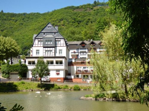 Bad Bertrich Gewerbe Immobilien Traditionelles Hotel in schöner Lage von Bad Bertrich, Eifel Gewerbe kaufen