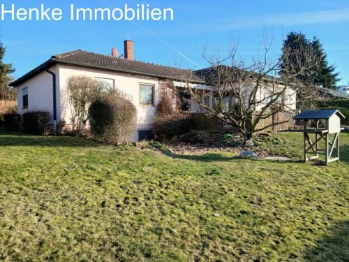 Glashütten Inserate von Häusern SCHÖNER WALMDACH-WINKELBUNGALOW, 5 ZIMMER, 132,64 m² WFL, 122,51 m² NFL, 975 m² GRUNDSTÜCK, GARAGE, 2 PKW-ABSTELLPLÄTZE 