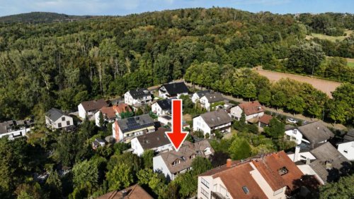 Aschaffenburg Immobilie kostenlos inserieren DIETZ: 5-Zimmer-Dachgeschosswohnung mit Garage, Balkon im energetisch sanierten 7FH! Nähe Waldrand! Wohnung kaufen