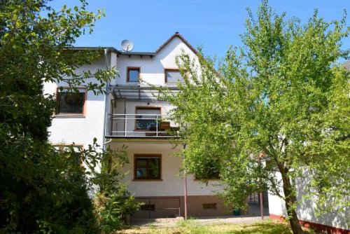 Darmstadt 2-Familienhaus Ein- bis Zweifamilienhaus mit viel Platz in Darmstadt-Waldkolonie/Weststadt Haus kaufen