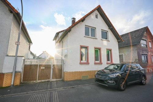 Pfungstadt Günstiges Haus DIETZ: REDUZIERT! Freistehendes Einfamilienhaus mit DO-Garage inmitten von Pfungstadt! Haus kaufen