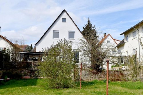 Groß-Bieberau Häuser Charmantes Einfamilienhaus mit Ausbau- und weiterem Bebauungspotenzial in angenehmer ruhiger Wohnlage von Groß-Bieberau Haus