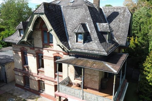 Walluf Immobilienportal Historische Villa mit besonderem Charakter und großzügigem Raumangebot Haus kaufen
