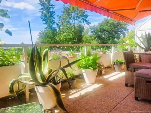 Saarbrücken Terrassenwohnung Großzügige Wohnung mit Balkon, Terrasse, TG-Stellplatz, in St. Arnual mit Fernbilck Wohnung kaufen