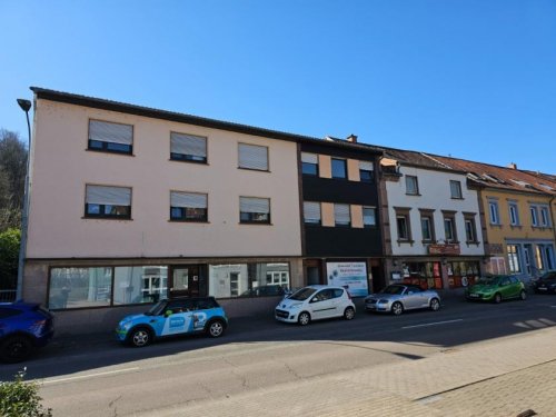 Blieskastel Immobilien Sanierer aufgepasst !! 2 1/2 Mehrfamilienhäuser mit Nebengebäude zum Schnäppchenpreis ! Haus kaufen