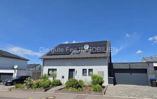 Perl Immobilien TOPLAGE, wunderschönes, modernes, neuwertiges Einfamilienhaus in Grenznähe zu Luxemberg Haus kaufen