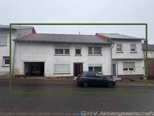 Lebach Haus Modernisierungsbedürftiges Haus mit viel Platz und Potential Haus kaufen