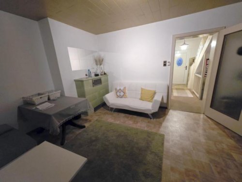 Pirmasens Immobilien ObjNr:19801 - Gepflegtes Reihenmittelhaus in ruhiger Nachbarschaft mit 4 Zimmern und 2 Bädern Haus kaufen