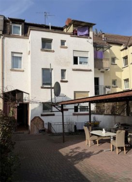 Ludwigshafen am Rhein Immobilien Inserate AUFGEPASST KAPITALANLEGER! 3-FH + 2 WEITERE WOHNEINHEITEN MITTEN IN LU.-MUNDENHEIM MIT GUTER RENDITE Haus kaufen