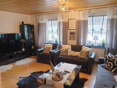 Lambrecht (Pfalz) Immobilien ObjNr:19002 - Individuelles Wohnen für die große Familie in 1-2 Familienhaus zentral aber ruhig in Lambrecht/Pfalz Haus kaufen