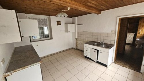 Dorn-Dürkheim Gewerbe Immobilien ObjNr:19792 - Historisches Wohnen in altem, bäuerlichem Anwesen zentral in Dorn-Dürkheim Gewerbe kaufen