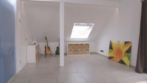 Mehlingen Immobilien ObjNr:19731 - Hochmoderne, neuwertige Doppelhaushälfte wird jeglichen Ansprüchen gerecht Haus kaufen