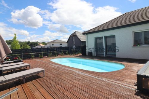 Hagenthal le bas Immobilien Neuwertiges Familienhaus mit Pool und Spielplatz Haus kaufen