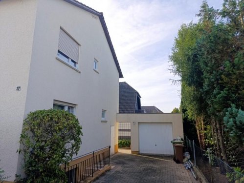 Lampertheim Immobilienportal Einfamilienhaus mit Ausbaupotenzial in ruhiger Wohnlage von Lampertheim sucht neue Familie Haus kaufen