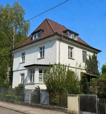 Stuttgart Haus Absolute Rarität! Leerstehendes Einfamilienhaus am Stadtpark Feuerbach in Anliegerstrasse. Haus kaufen
