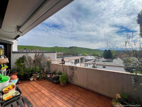 Weinstadt Terrassenwohnung Herrliche Aussicht in ungestörter Lage, mit großem Balkon, Aufzug und Tiefgarage Wohnung kaufen
