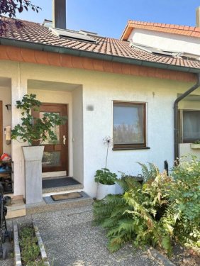 Großbottwar Neubau Wohnungen Moderne 3 Zi.-DG Wohnung mit hochwertiger Einbauküche und Balkon in ruhiger Lage Wohnung kaufen