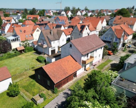 Mössingen Häuser Großzügiges Familienhaus mit 7 Zimmern, Garten und Scheune in zentraler Lage von Mössingen Haus kaufen