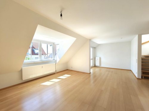 Mössingen Teure Wohnungen Wohnen auf 2 Ebenen: Helle 3,5-Zi.-Maisonette mit geschützter Loggia, zwei Bädern und Tiefgarage Wohnung kaufen
