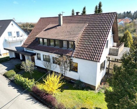 Dußlingen Immobilien Zweifamilienhaus Bj. 1969 mit großem Garten und Doppelgarage in ruhiger Lage Haus kaufen