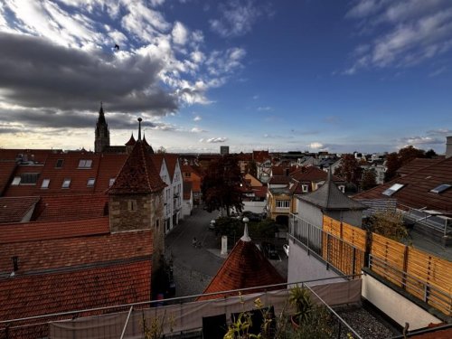 Reutlingen Suche Immobilie PROVISIONSFREI - "Über den Dächern von Reutlingen", 2 Zimmerwohnung mit Tiefgaragen-Stellplatz Wohnung kaufen