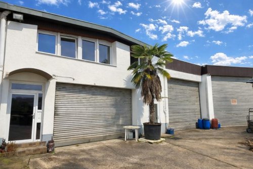 Hessigheim Gewerbe 4 Häuser (9 Wohnungen) zu einem Preis! Ideal für Handwerker! Mit Garagen u. weiteren Lagerflächen Gewerbe kaufen