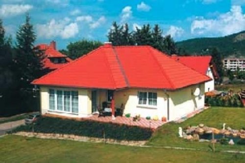 Straubenhardt-Schwann Provisionsfreie Immobilien Gut geschnittener Bungalow auf großem Grundstück Haus kaufen