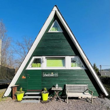 Gossersweiler-Stein Häuser Ferienhaus - Top Ausstattung mit Veranda und Garten in exponierter Lage Haus kaufen