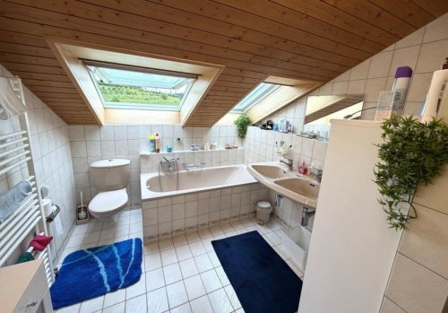 Büsingen am Hochrhein Wohnungen ETAGENWOHNUNG mit 2 Bädern, 2 Balkonen, 1 Terrasse, Keller, Stellplatz... Wohnung kaufen
