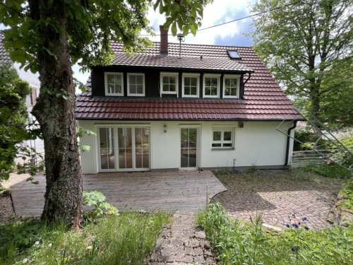 Tuttlingen Hausangebote PROVISIONSFREI- Gemütliches, renoviertes Einfamilienhaus mit Garten & Doppelgarage Haus kaufen