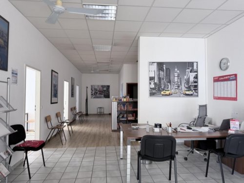 Bad Krozingen Gewerbe Immobilien Gute vermietete Büroräume in zentraler Lage Gewerbe kaufen