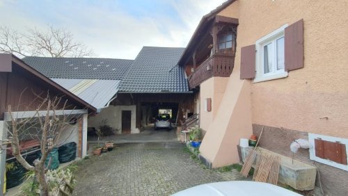 Kandern Bauernhaus mit Scheune auf 1.194 m² Grundstück Haus kaufen