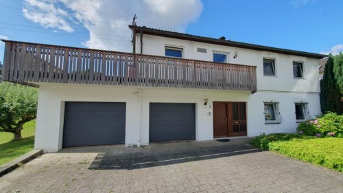 Kandern Haus EFH, 2 Terrassen, 2 Garagen, 825 m² Grundstück Haus kaufen