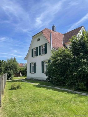 Waldshut-Tiengen Inserate von Häusern Wunderschöne Doppelhaushälfte mit viel Umschwung Haus kaufen