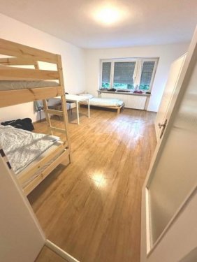 München Immobilien ** Selbstnutzer & Kapitalanleger ** Gemütliche 3-Zimmer-Wohnung mit Einbauküche am Frankfurter Ring Wohnung kaufen