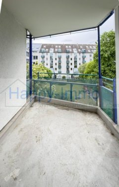 München 1-Zimmer Wohnung Wohnung ist bezugsfrei / Süd-Loggia / EBK / weißes Bad / 1 Zi ETW 2. OG Wohnung kaufen