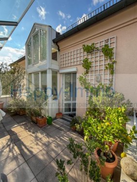 Taufkirchen 3-Zimmer Wohnung traumhafte und bezugsfreie Galerie Maisonette Wohnung in Taufkirchen / TG / EBK / Dachterrasse Wohnung kaufen