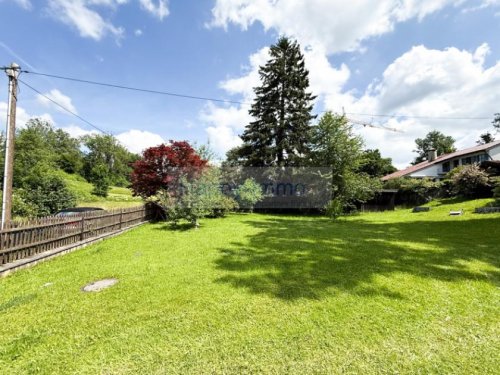 Oberhaching Immobilien preiswertes Baugrundstück für 1 EFH mit genehmigtem Vorbescheid Grundstück kaufen