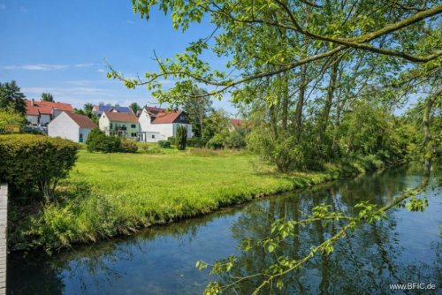 Maisach Grundstück Baugrundstück direkt an der Maisach mit bewohnbarem Altbestand und Grünfläche in Maisach Germerswang Grundstück kaufen