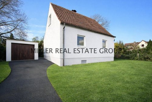 Ingolstadt Immobilien Ingolstadt-Süd: Grundstück mit freistehendem Bestandshaus - seltene Gelegenheit für Sanierung oder Neubau! Haus kaufen